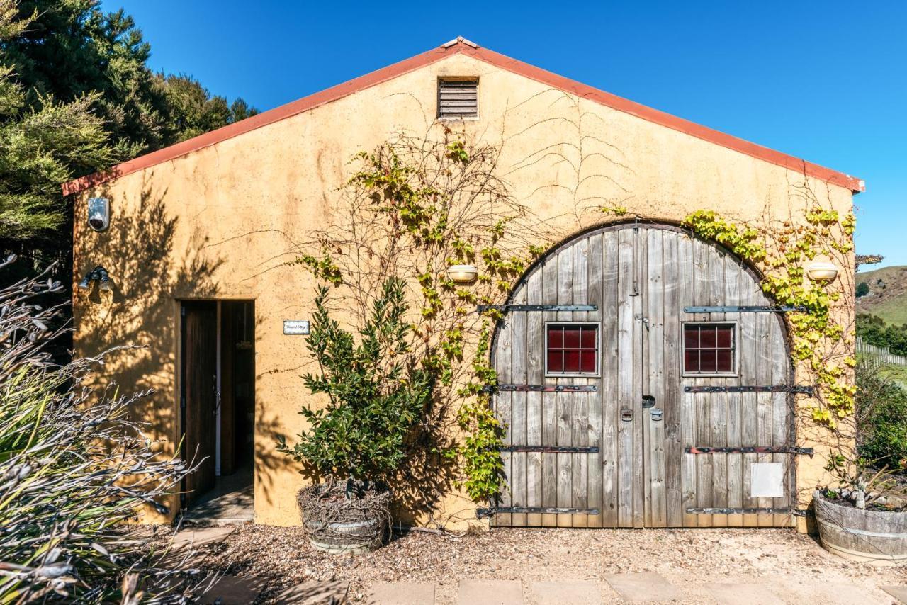The Vineyard Cottage - Stay Waiheke 오네탄기 외부 사진