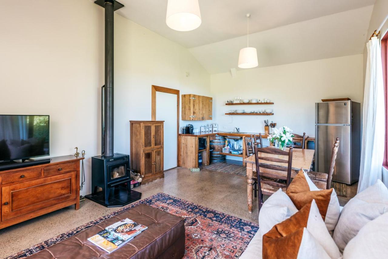 The Vineyard Cottage - Stay Waiheke 오네탄기 외부 사진